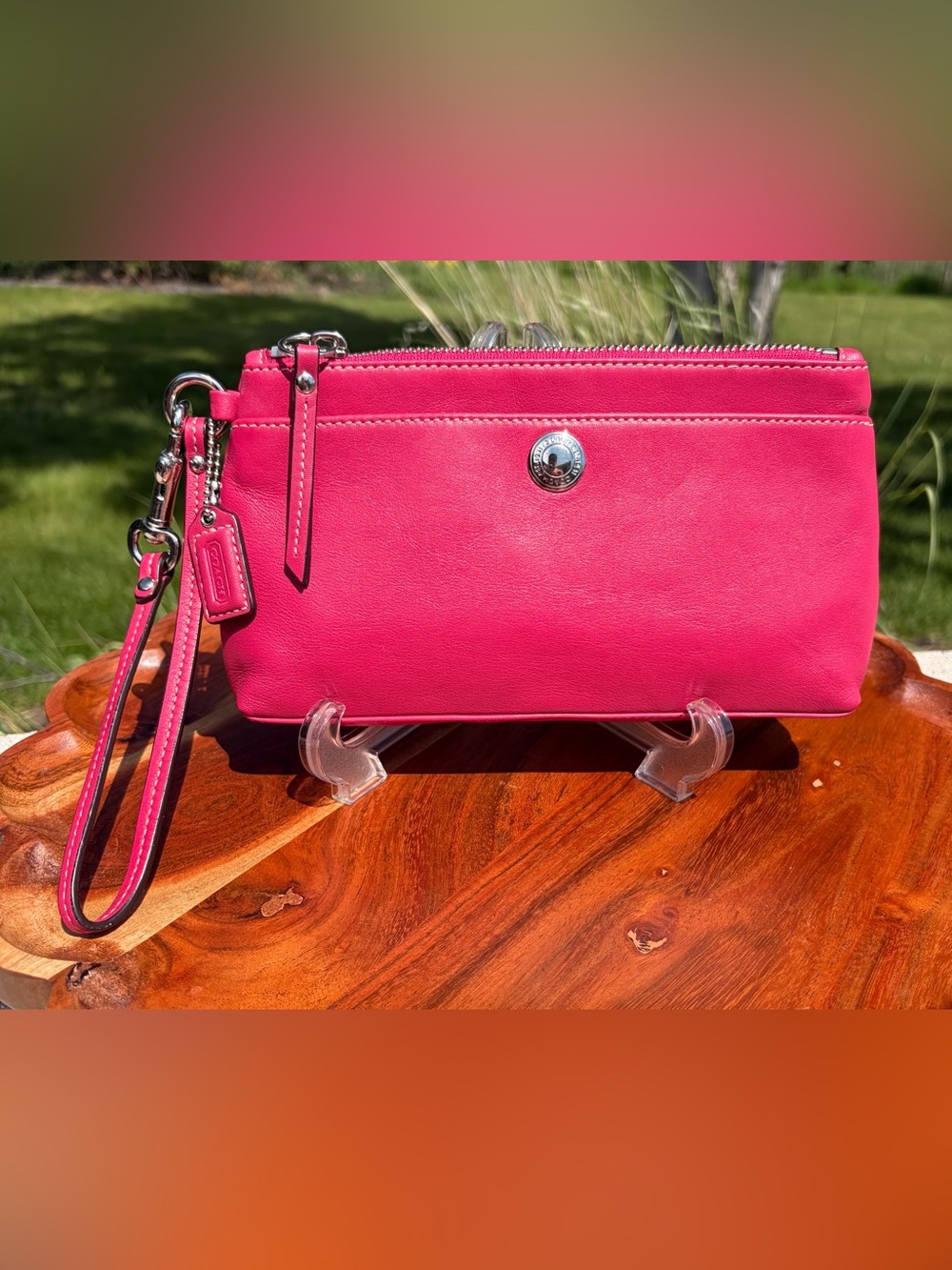 Coach Fuchsia Pink Leather Wristlet Clutch EUC - Picture 15 of 15